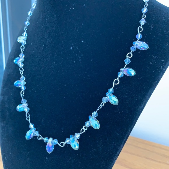 🌺Beautiful crystal antique finish necklace🌺 - Picture 6 of 8